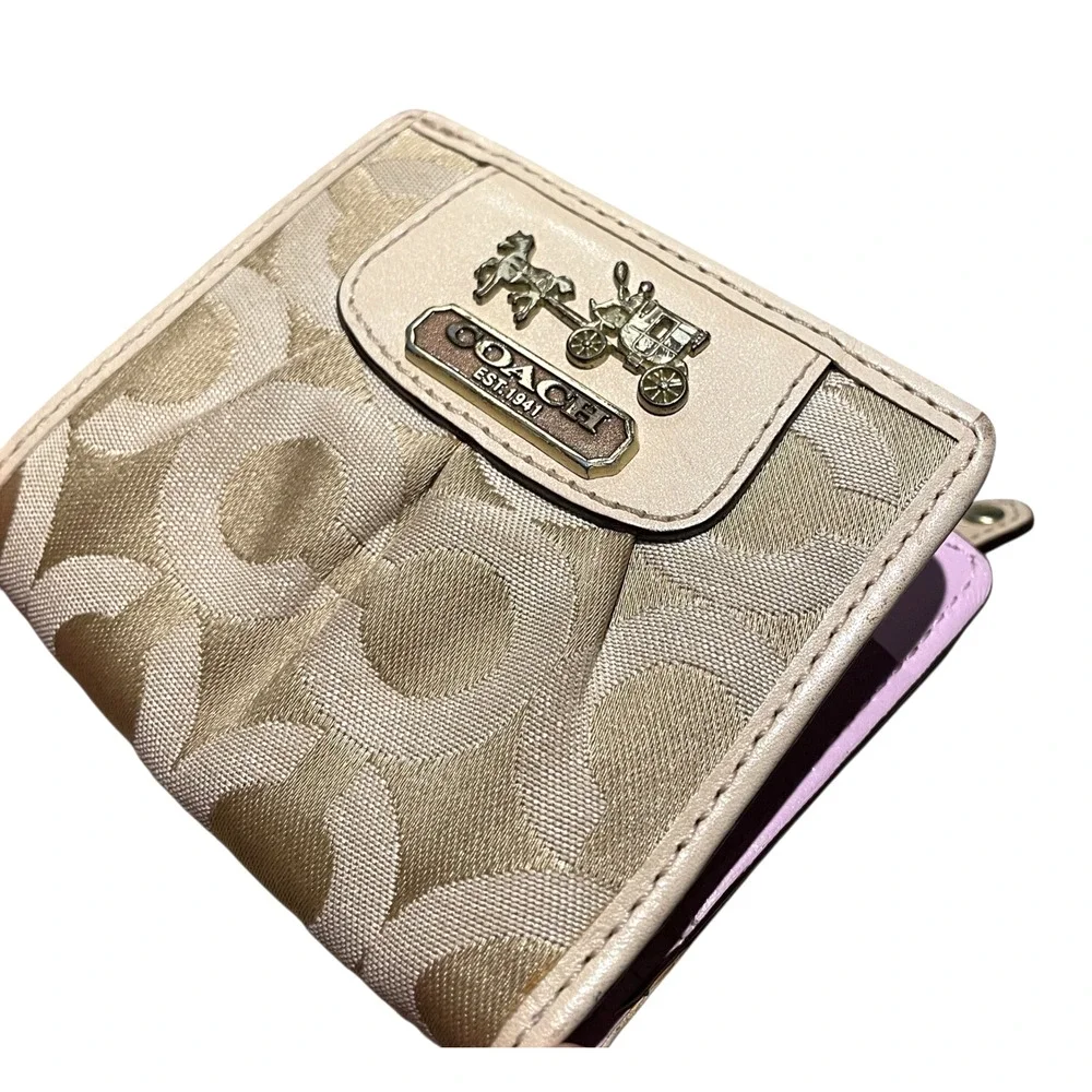 Coach light khaki